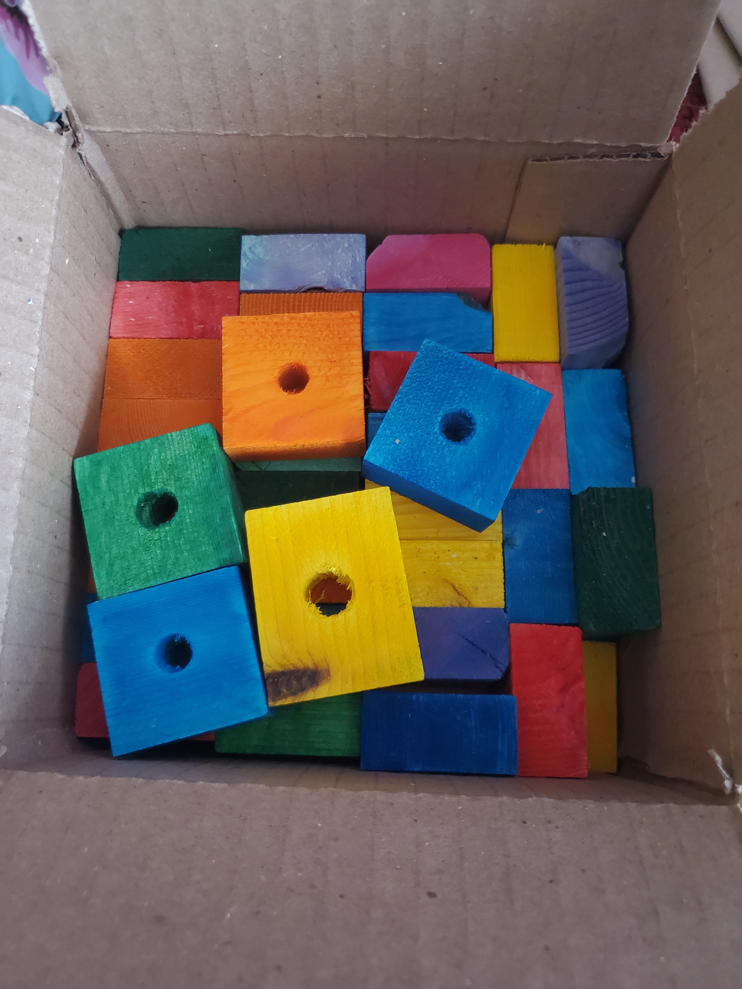 Bulk wood cubes 100pcs